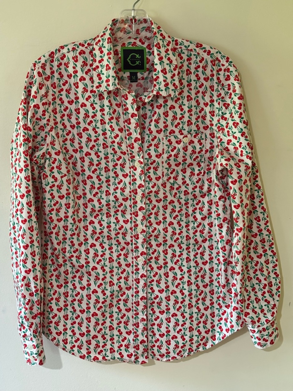 C.WONDER vintage look CHERRY PRINT tailored  BUTTONDOWN medium SHIRT
